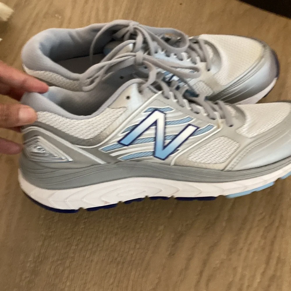 Running shoes new balance size 101/2 - Picture 3 of 12